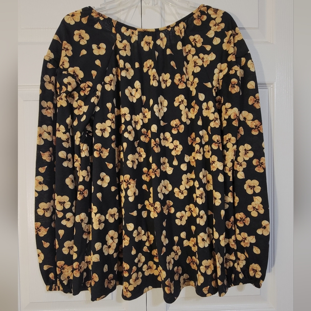 Floral Black and Cream Women's Top
